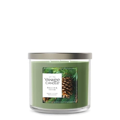 Yankee Candle Balsam and Cedar...o 40 Hours Burn Time, Giftable