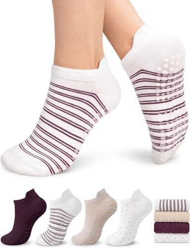 BLONGW Pilates Socks for Women, Cute Non Slip Grip Socks for Yoga, Barre, Hospital, Barefoot Workout Cozy Slipper socks, 4 Pairs Black Purple White