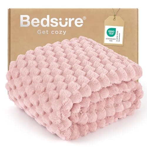 Plush Throw Blanket Just $9.59 on Amazon (Reg. $18)