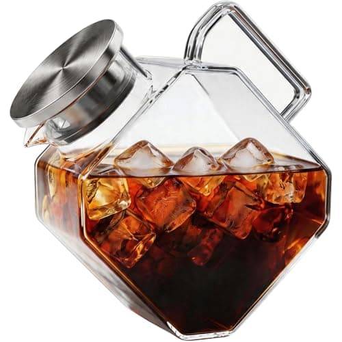 KYZ Glass Water Pitcher, 54 oz Elegant Clear Geometric Glass Carafe with Stainless Steel Strainer, Ideal for Iced Tea, Cold Brew Coffee and Daily Beverage, Fits in Refrigerator Side Door