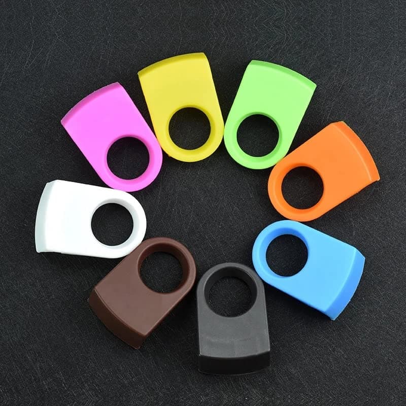 8 Pieces Bottle Buckle Beer Cocktail Snap Bar Drink Clips Bottle Holders Wine bar Kitchen Accessories ABS 8 Colors (8 pcs 8 Colors)